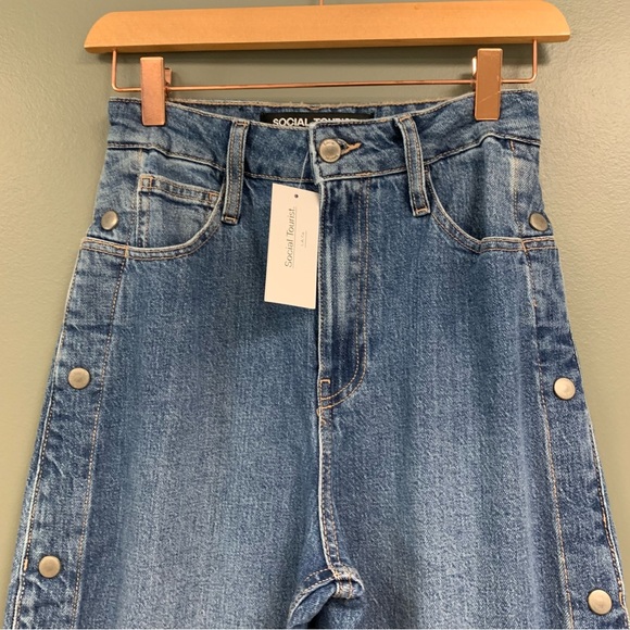 NWT Social Tourist Highest Rise Side Snap Extreme Baggy Jeans Medium Wash Denim - Picture 9 of 16